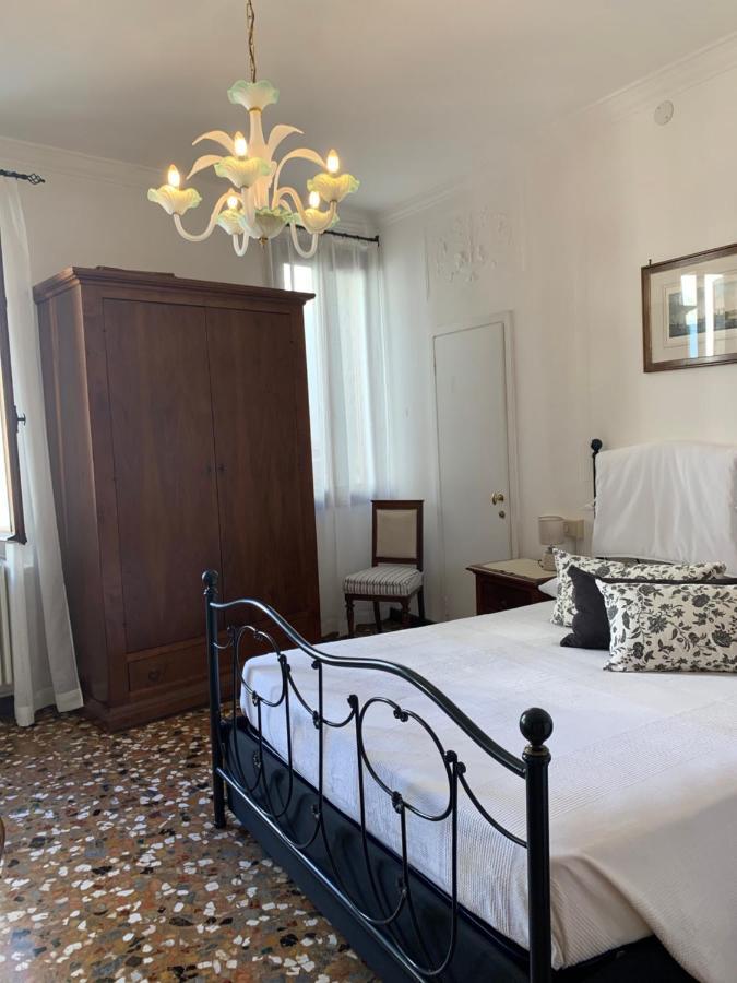 B&B Al Teatro With Canal View Venice Ngoại thất bức ảnh