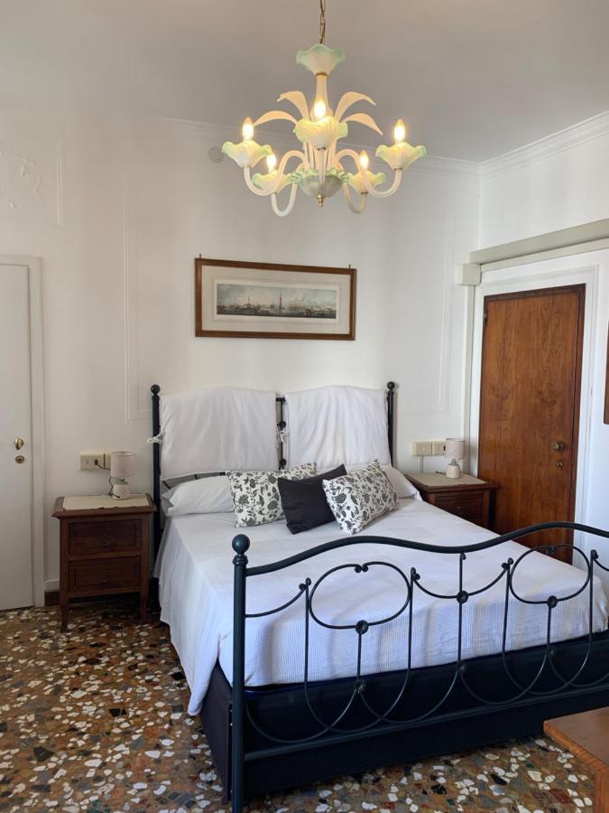 B&B Al Teatro With Canal View Venice Ngoại thất bức ảnh